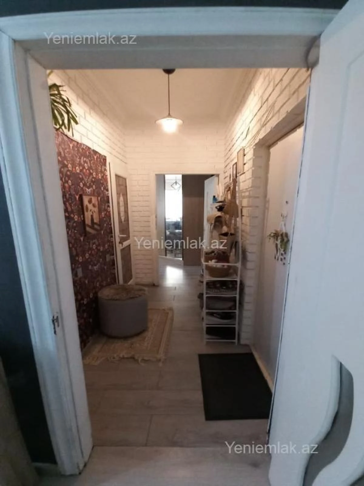 Satılır 2 otaqlı köhnə tikili 55 m²