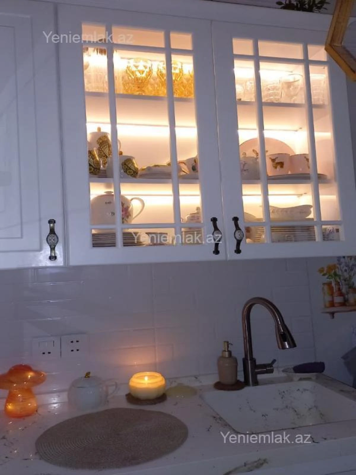 Satılır 2 otaqlı köhnə tikili 55 m²