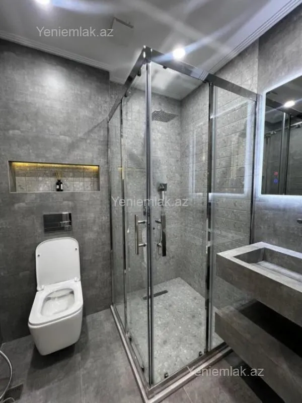 Satılır 3 otaqlı yeni tikili 127 m²