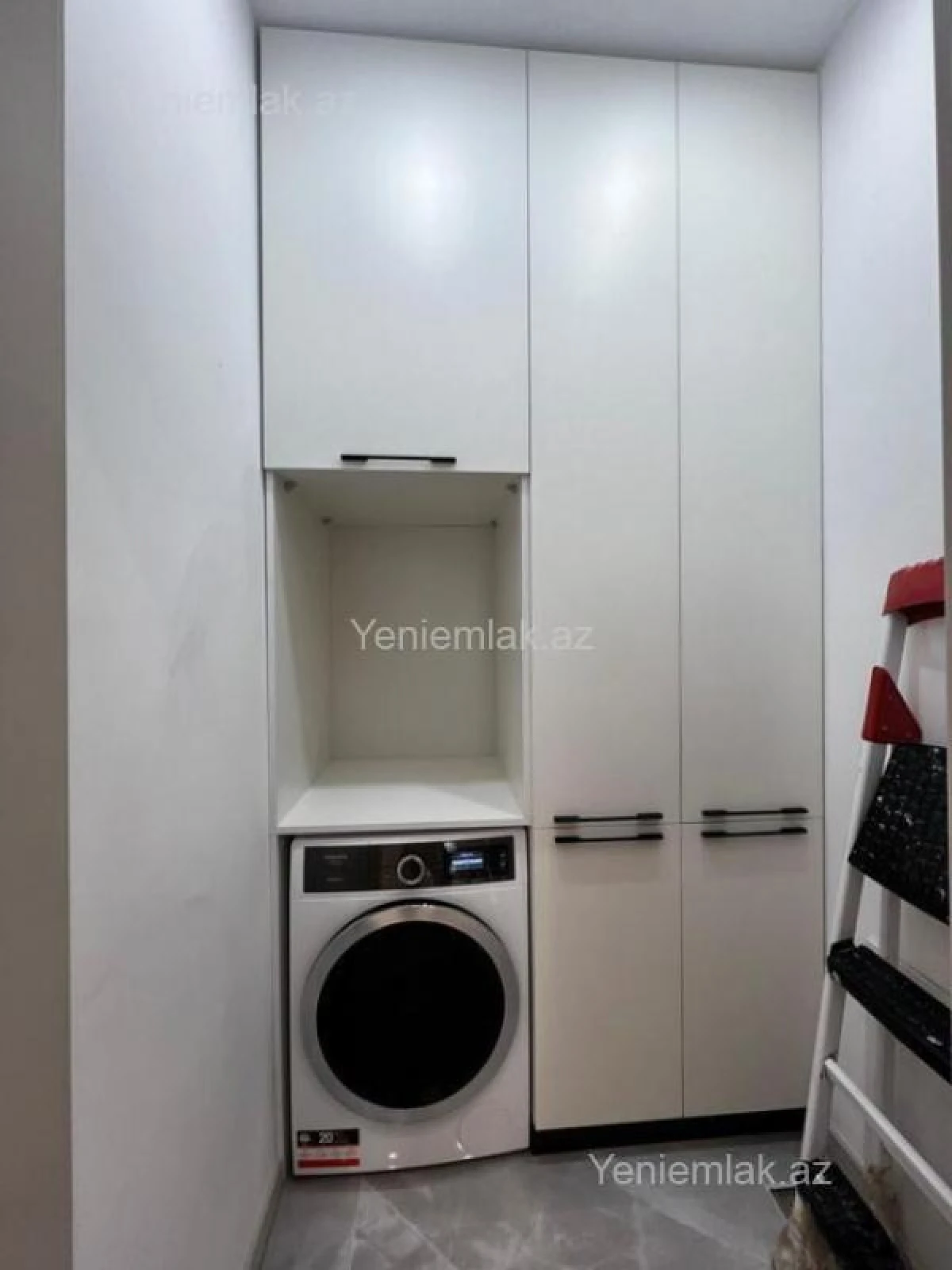 Satılır 3 otaqlı yeni tikili 127 m²