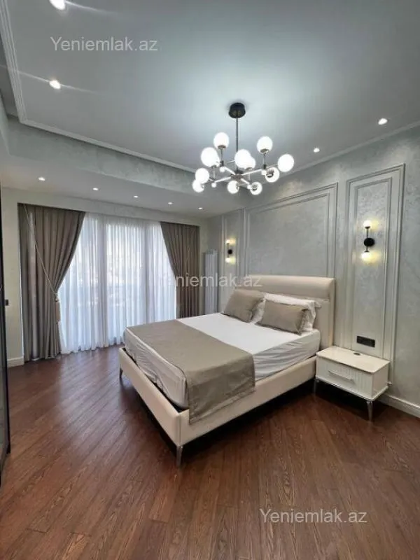 Satılır 3 otaqlı yeni tikili 127 m²