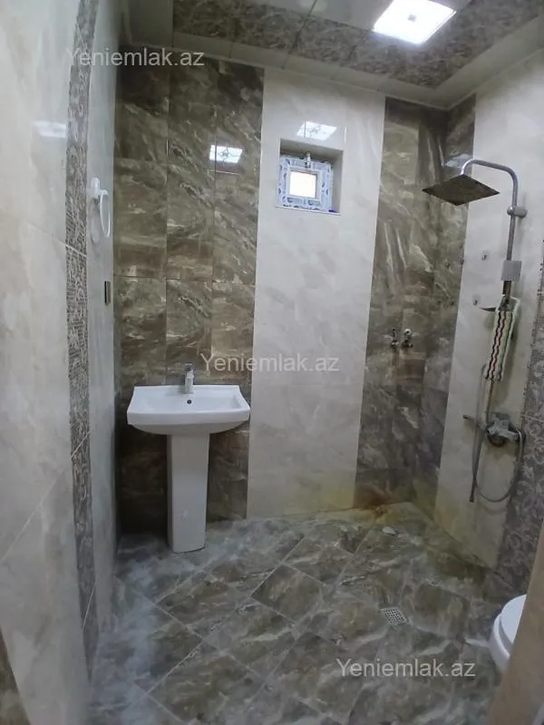 Satılır 3 otaqlı həyət evi 120 m²