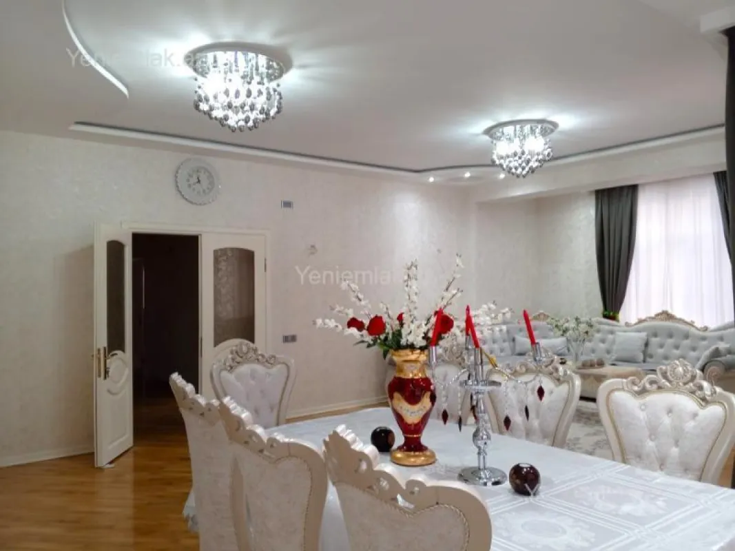 Satılır 4 otaqlı yeni tikili 165 m²