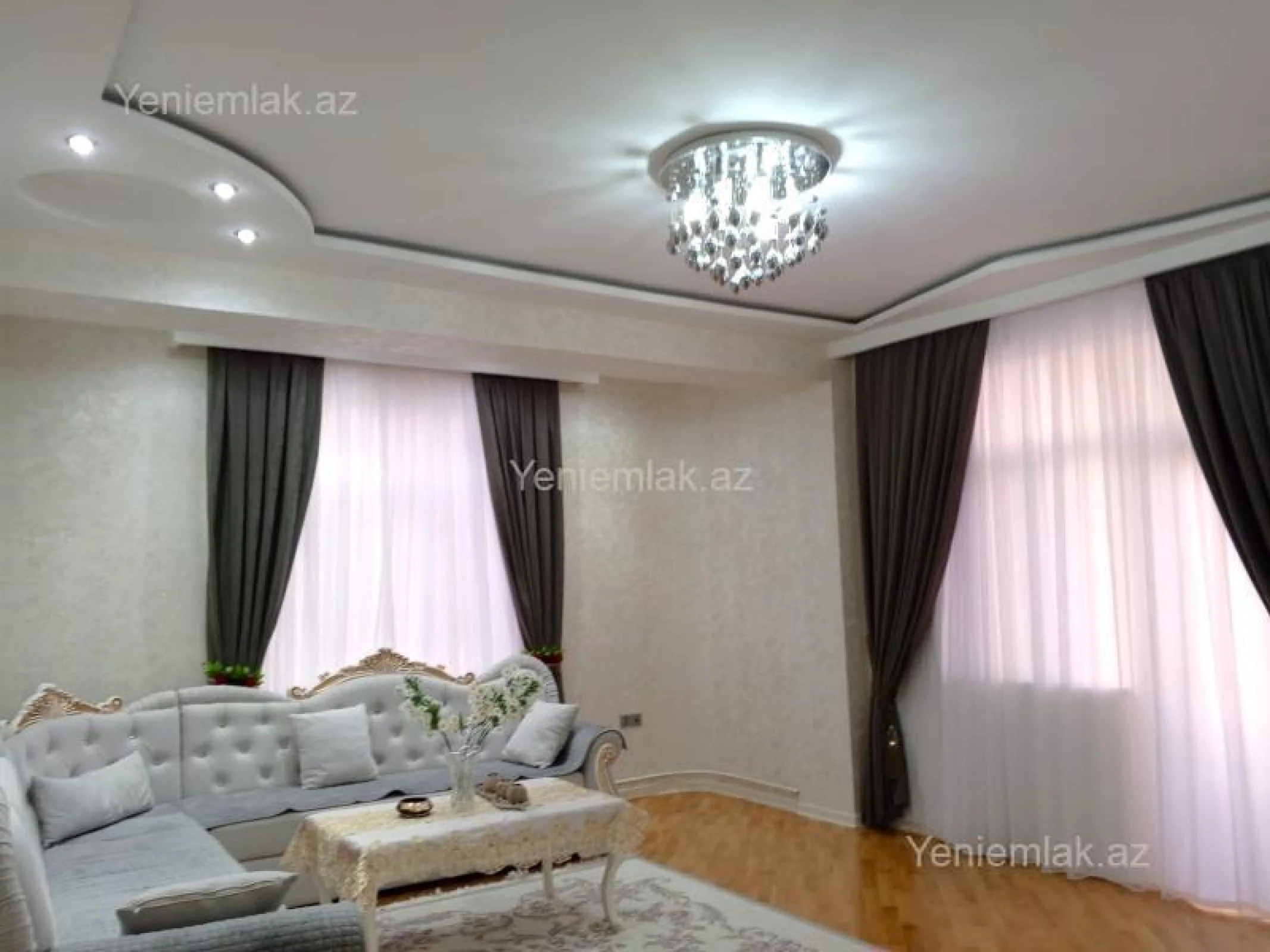 Satılır 4 otaqlı yeni tikili 165 m²