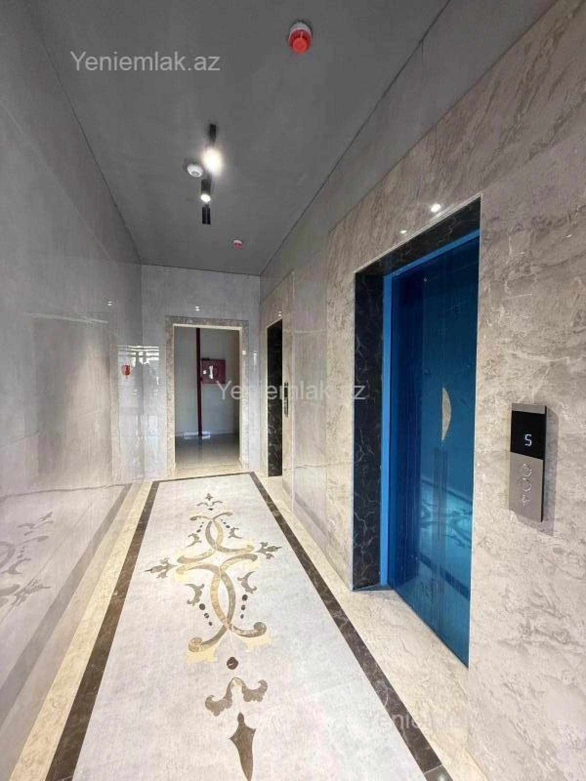 Satılır 4 otaqlı yeni tikili 136 m²