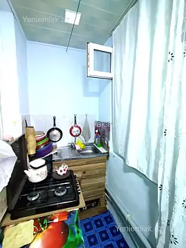 Satılır 1 otaqlı köhnə tikili 37 m²