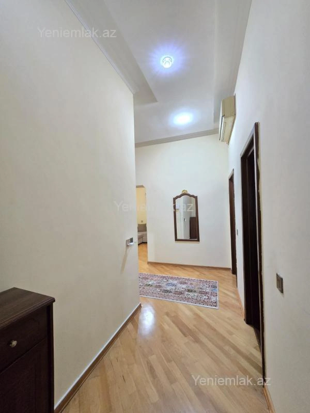 Satılır 7 otaqlı həyət evi 230 m²