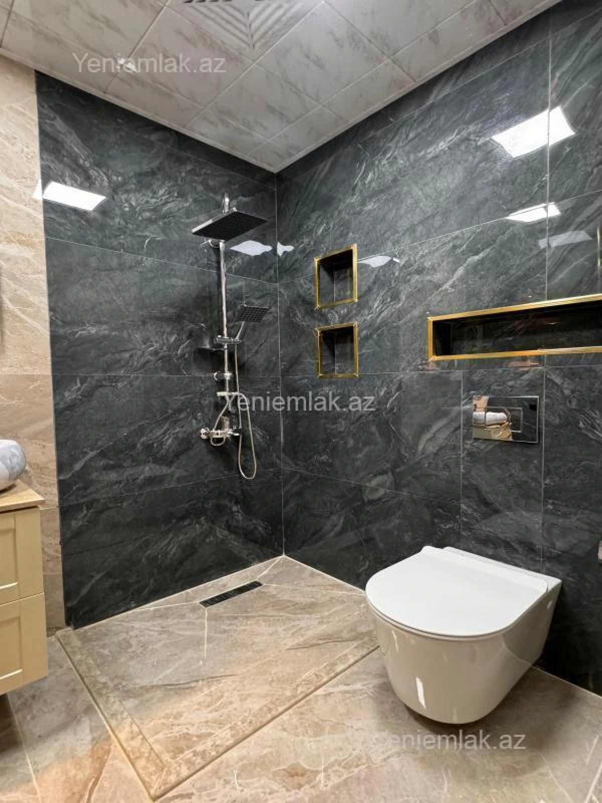 Satılır 2 otaqlı yeni tikili 72 m²