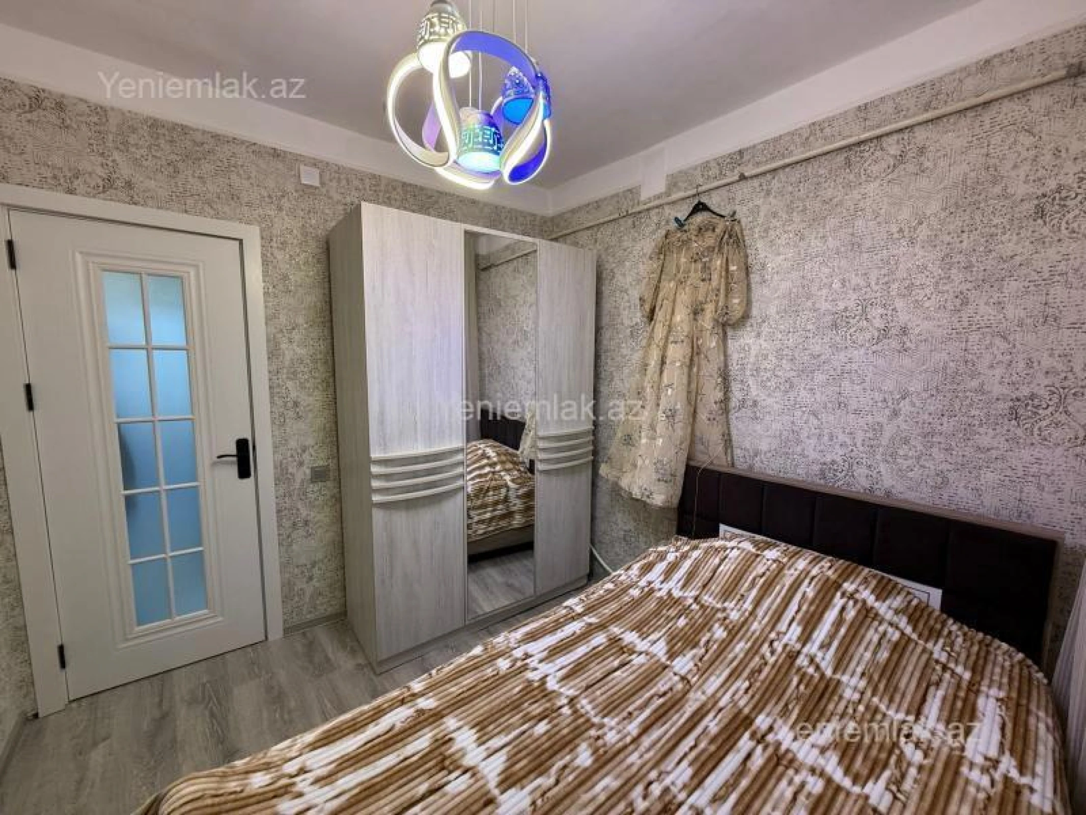 Satılır 3 otaqlı köhnə tikili 60 m²