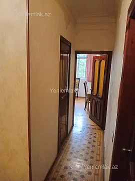 Satılır 5 otaqlı köhnə tikili 125 m²