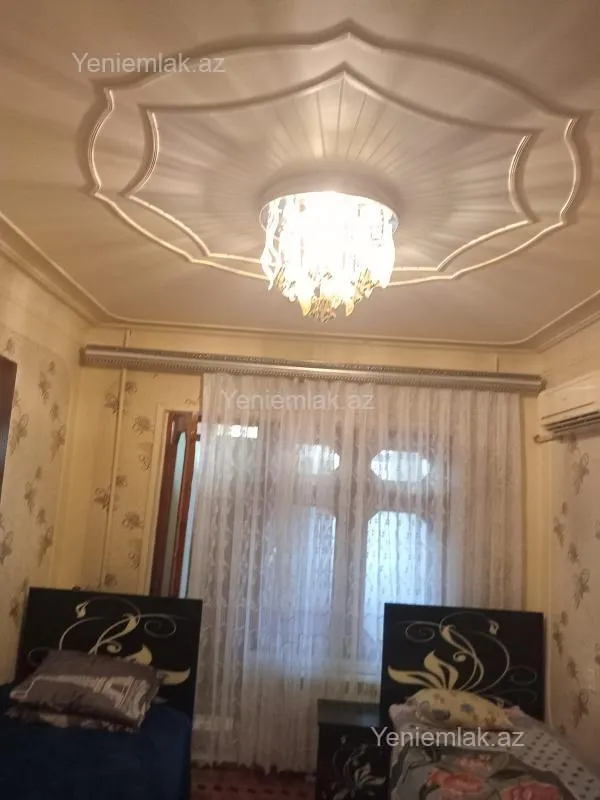 Satılır 5 otaqlı köhnə tikili 125 m²