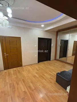 Satılır 3 otaqlı yeni tikili 130 m²