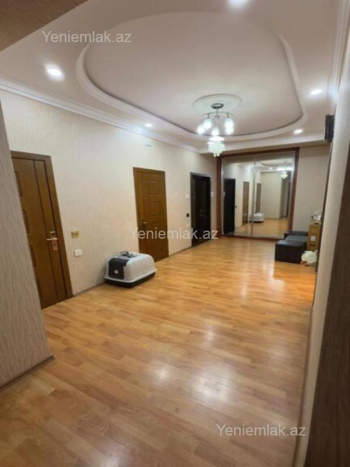 Satılır 3 otaqlı yeni tikili 130 m²