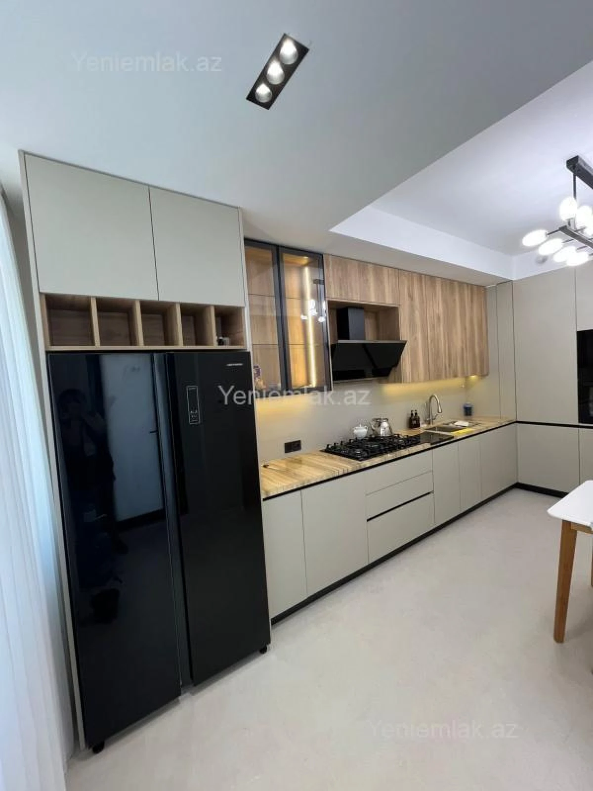 Satılır 3 otaqlı yeni tikili 98 m²