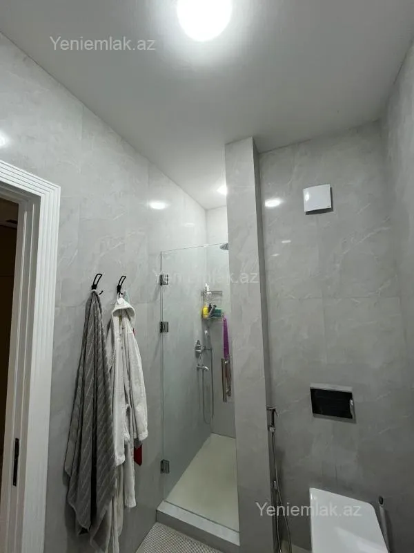 Satılır 3 otaqlı yeni tikili 98 m²