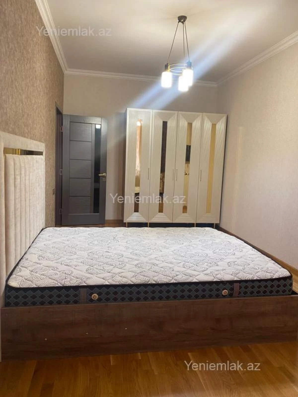 Satılır 4 otaqlı yeni tikili 125 m²