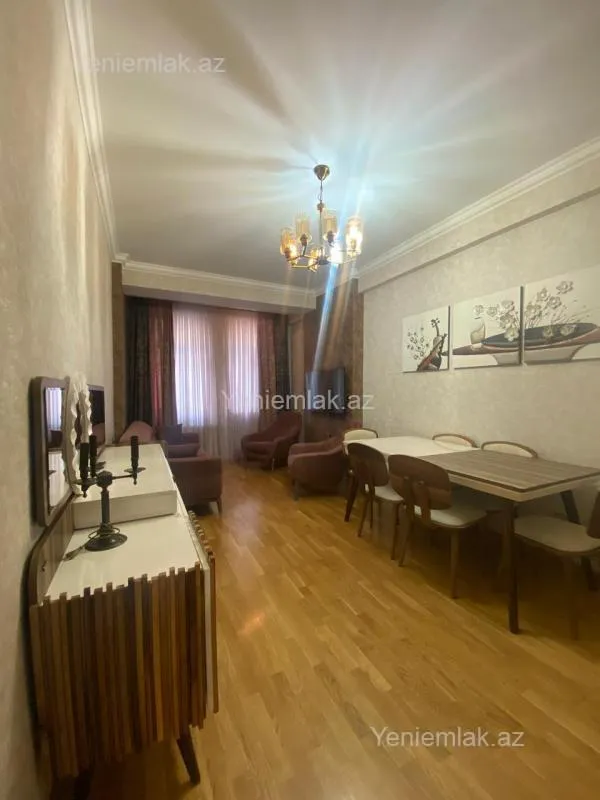 Satılır 4 otaqlı yeni tikili 125 m²