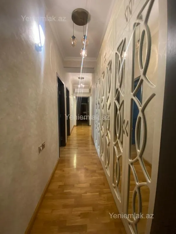 Satılır 4 otaqlı yeni tikili 125 m²