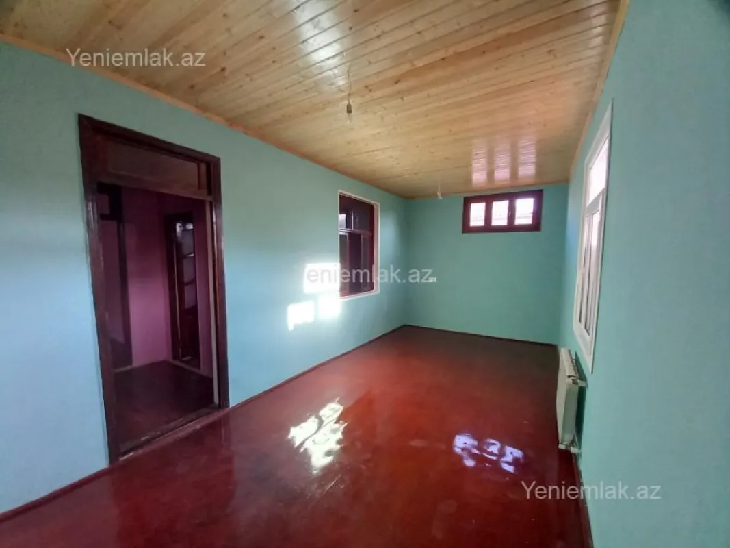 Satılır 5 otaqlı həyət evi 120 m²