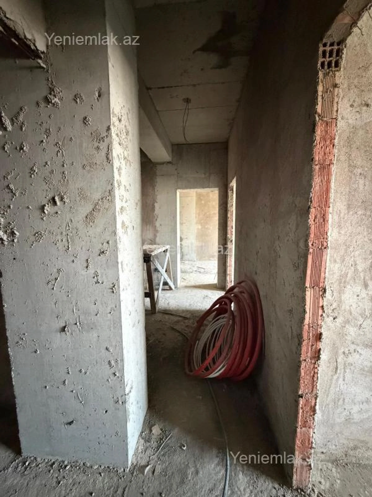 Satılır 2 otaqlı yeni tikili 82 m²