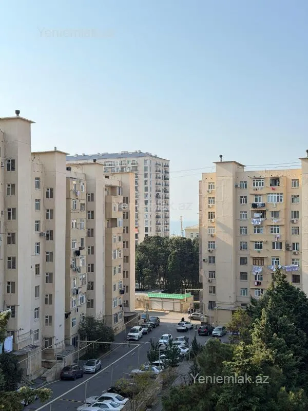 Satılır 2 otaqlı yeni tikili 82 m²