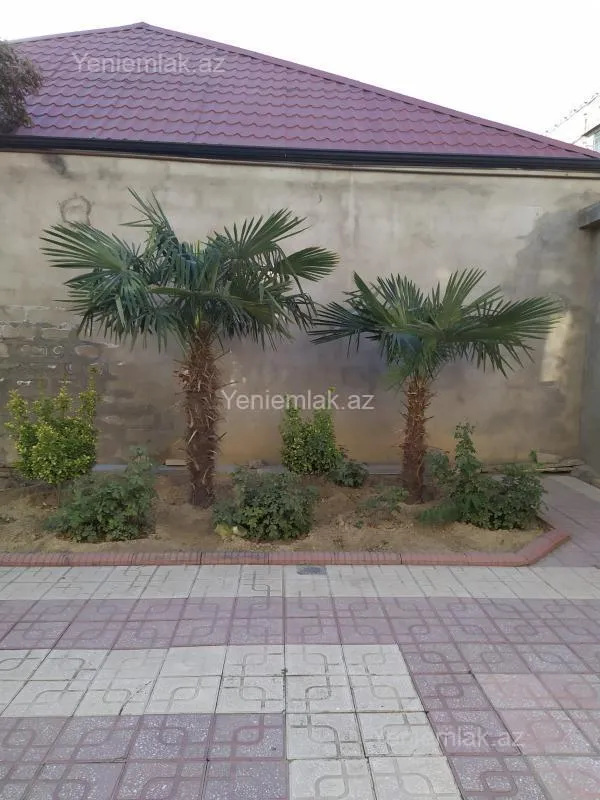 Satılır 5 otaqlı həyət evi 240 m²