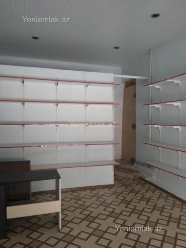 Satılır 5 otaqlı həyət evi 240 m²