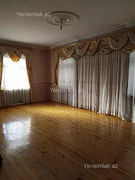 Satılır 5 otaqlı həyət evi 240 m²