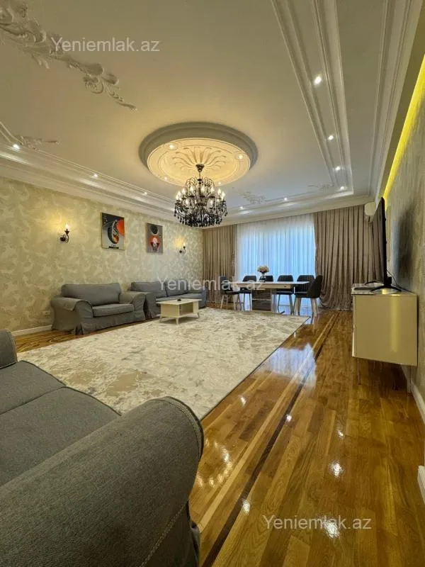 Satılır 4 otaqlı yeni tikili 220 m²