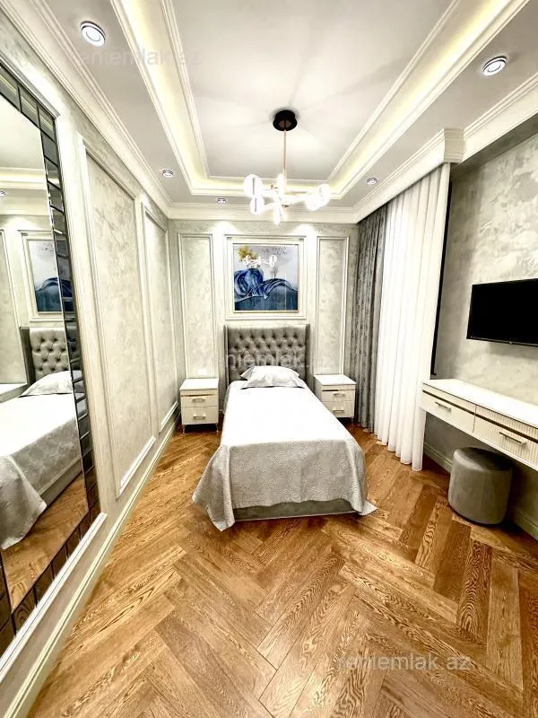 Satılır 4 otaqlı yeni tikili 216 m²