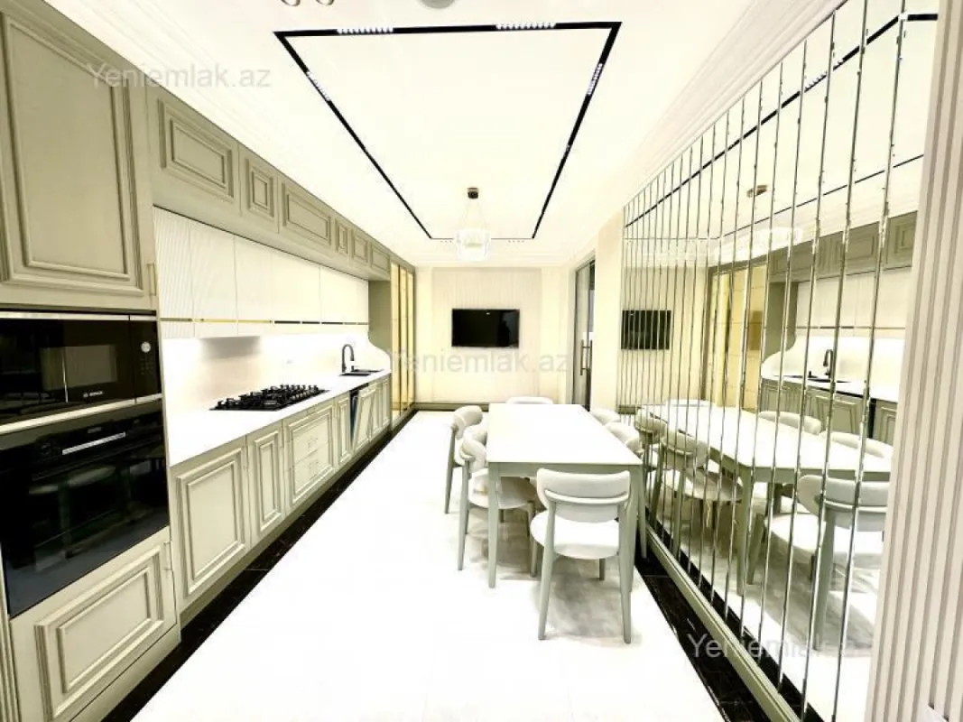 Satılır 4 otaqlı yeni tikili 216 m²