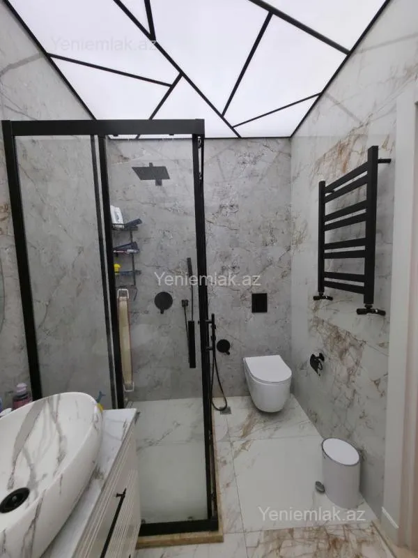 Satılır 4 otaqlı yeni tikili 130 m²