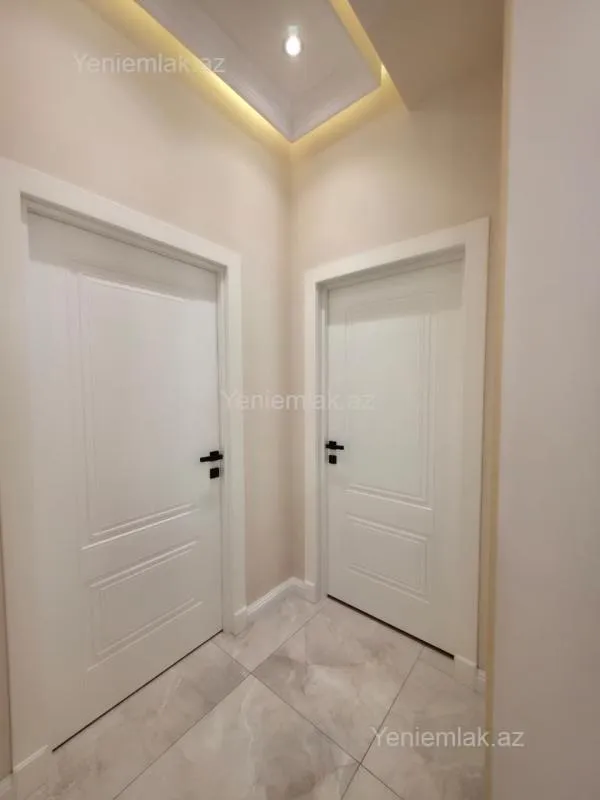 Satılır 4 otaqlı yeni tikili 130 m²