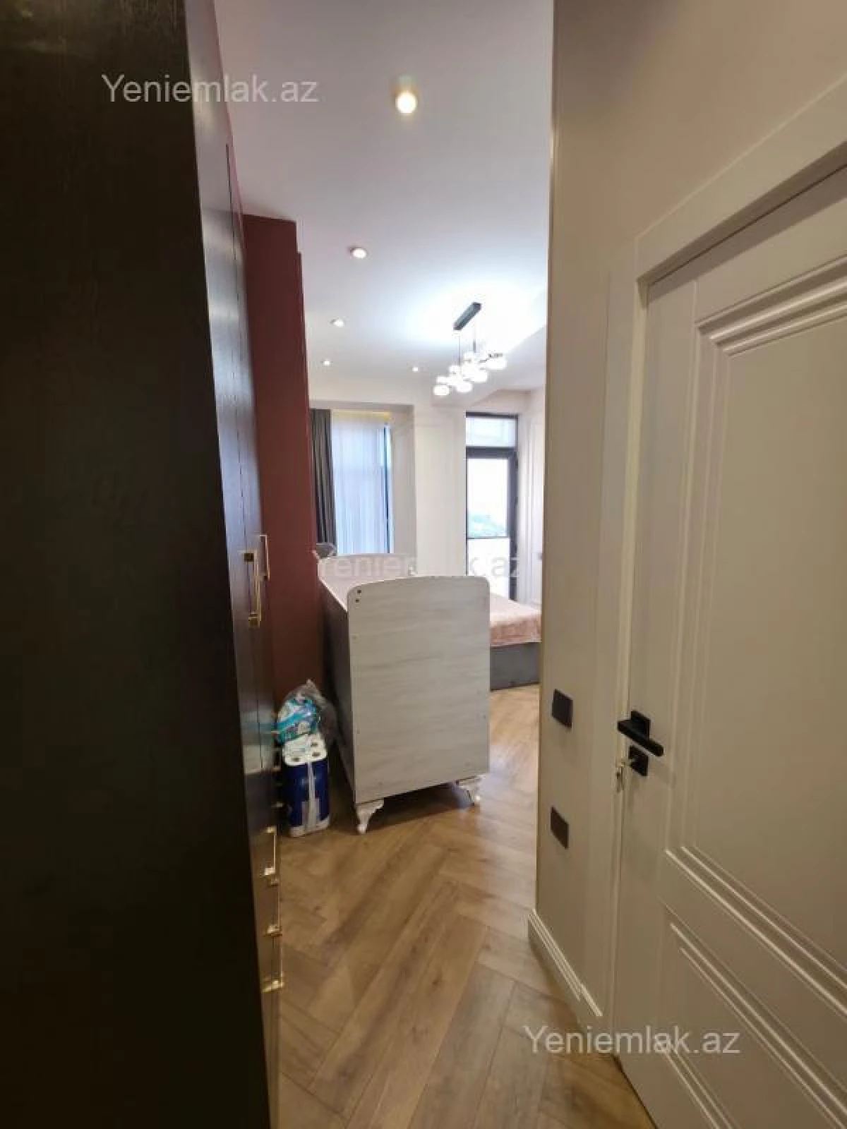 Satılır 4 otaqlı yeni tikili 130 m²