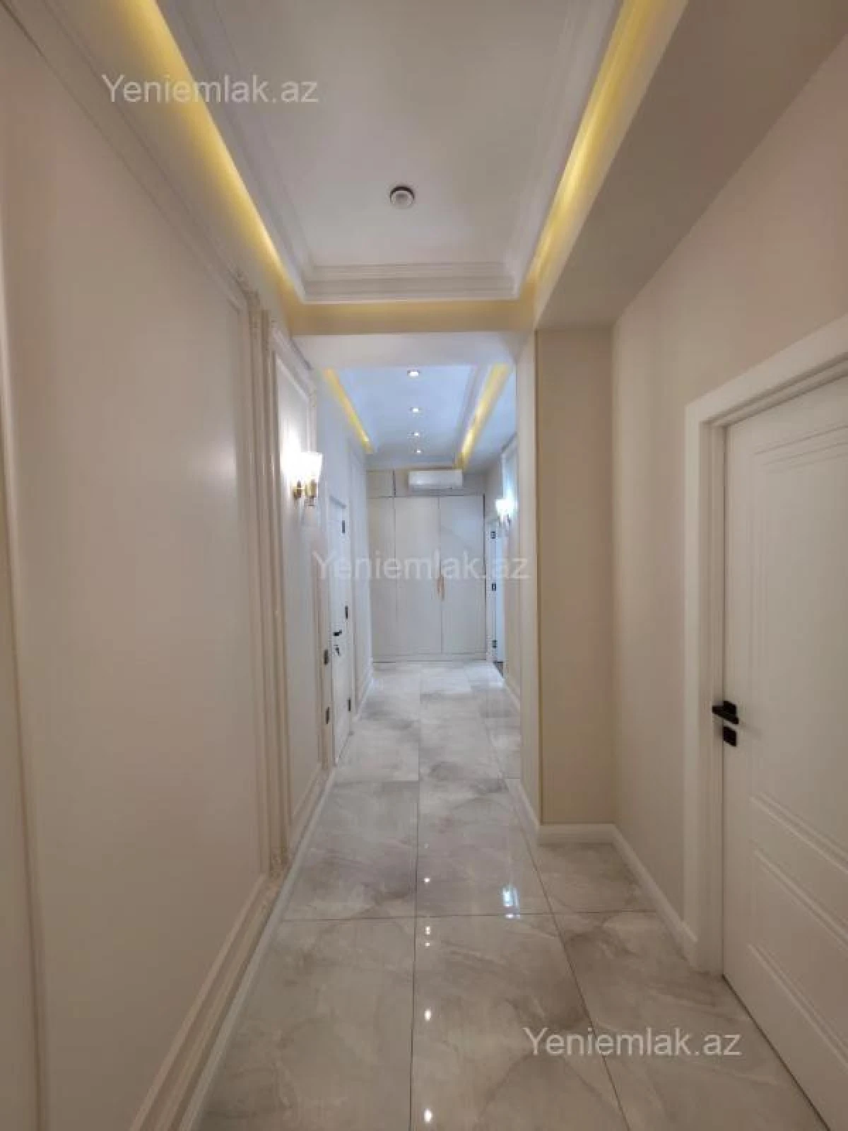 Satılır 4 otaqlı yeni tikili 130 m²