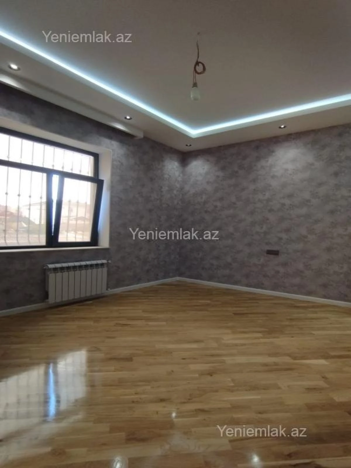 Satılır 6 otaqlı həyət evi 280 m²