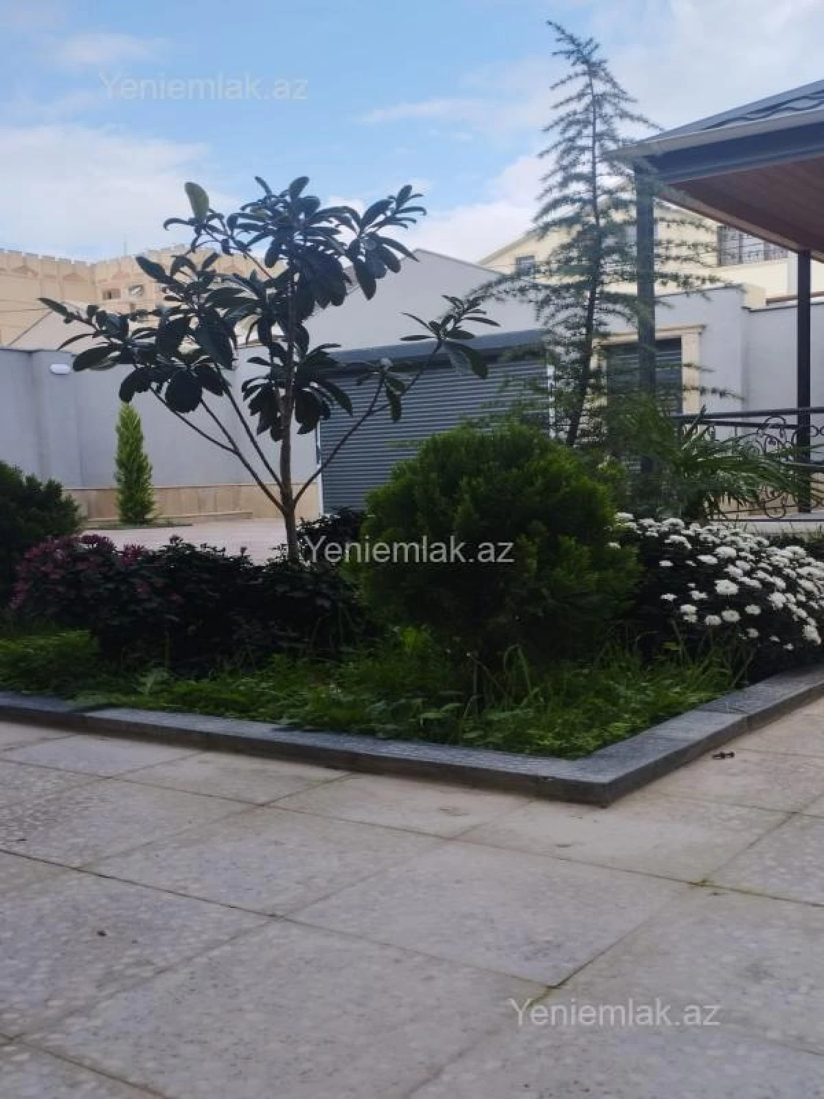 Satılır 6 otaqlı həyət evi 280 m²