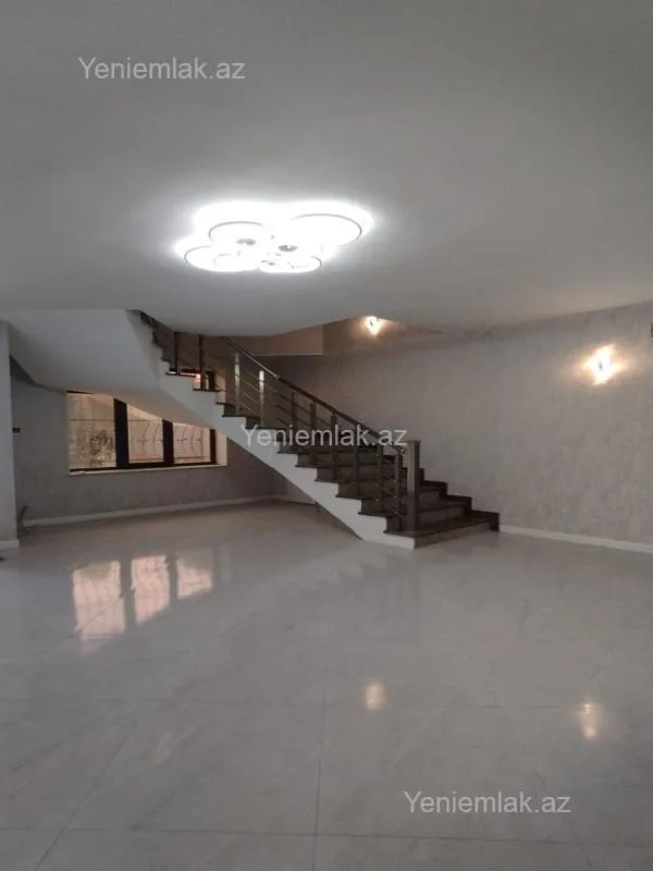 Satılır 6 otaqlı həyət evi 280 m²