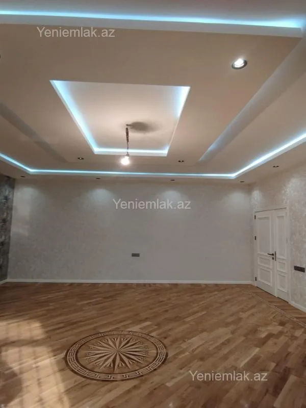 Satılır 6 otaqlı həyət evi 280 m²