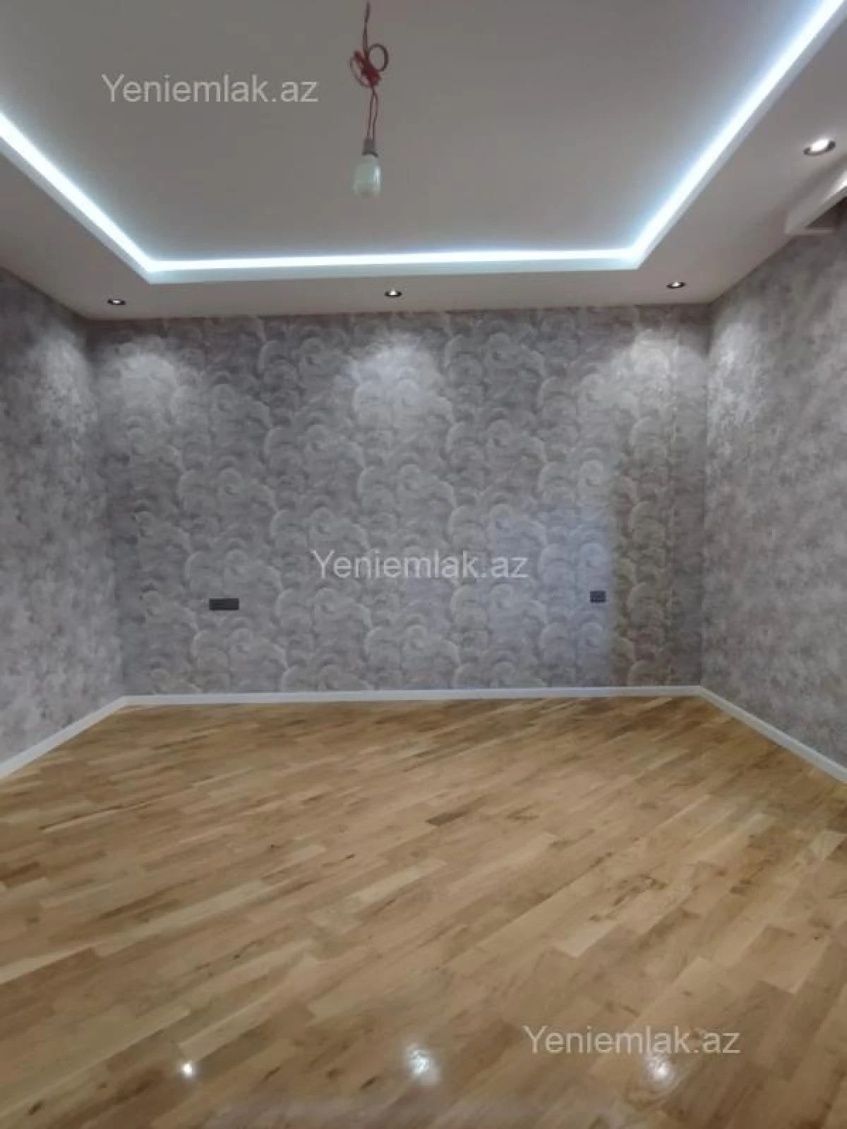 Satılır 6 otaqlı həyət evi 280 m²