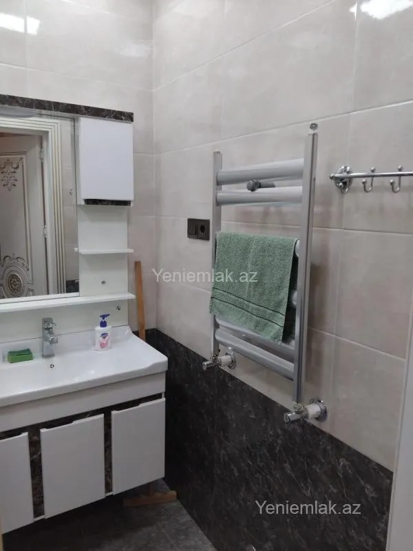 Satılır 2 otaqlı yeni tikili 75 m²