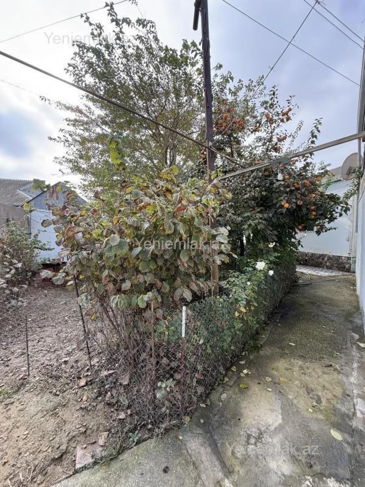 Satılır 4 otaqlı həyət evi 140 m²