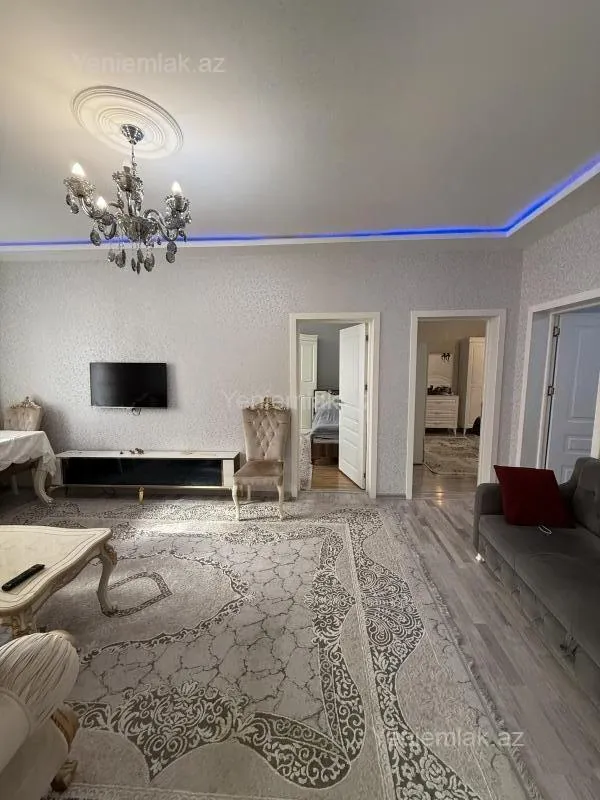 Satılır 4 otaqlı həyət evi 140 m²