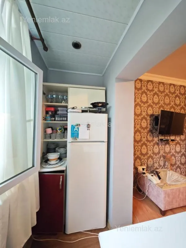 Satılır 2 otaqlı köhnə tikili 50 m²