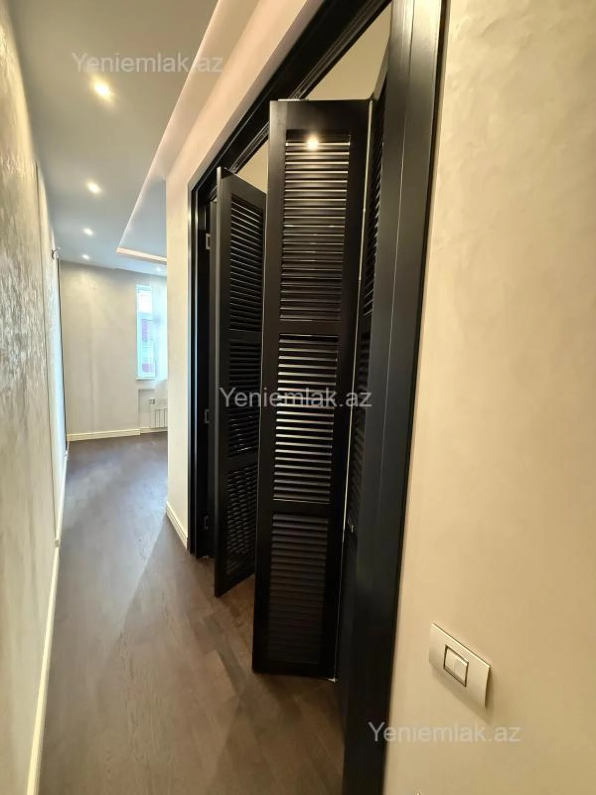 Satılır 3 otaqlı yeni tikili 150 m²