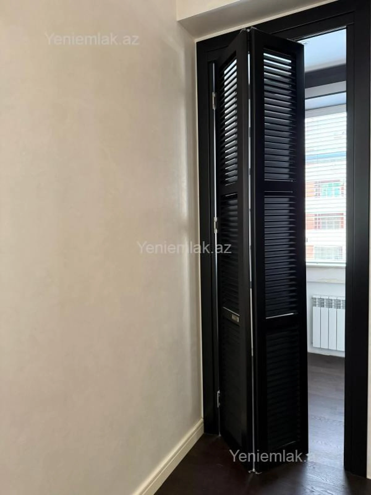 Satılır 3 otaqlı yeni tikili 150 m²