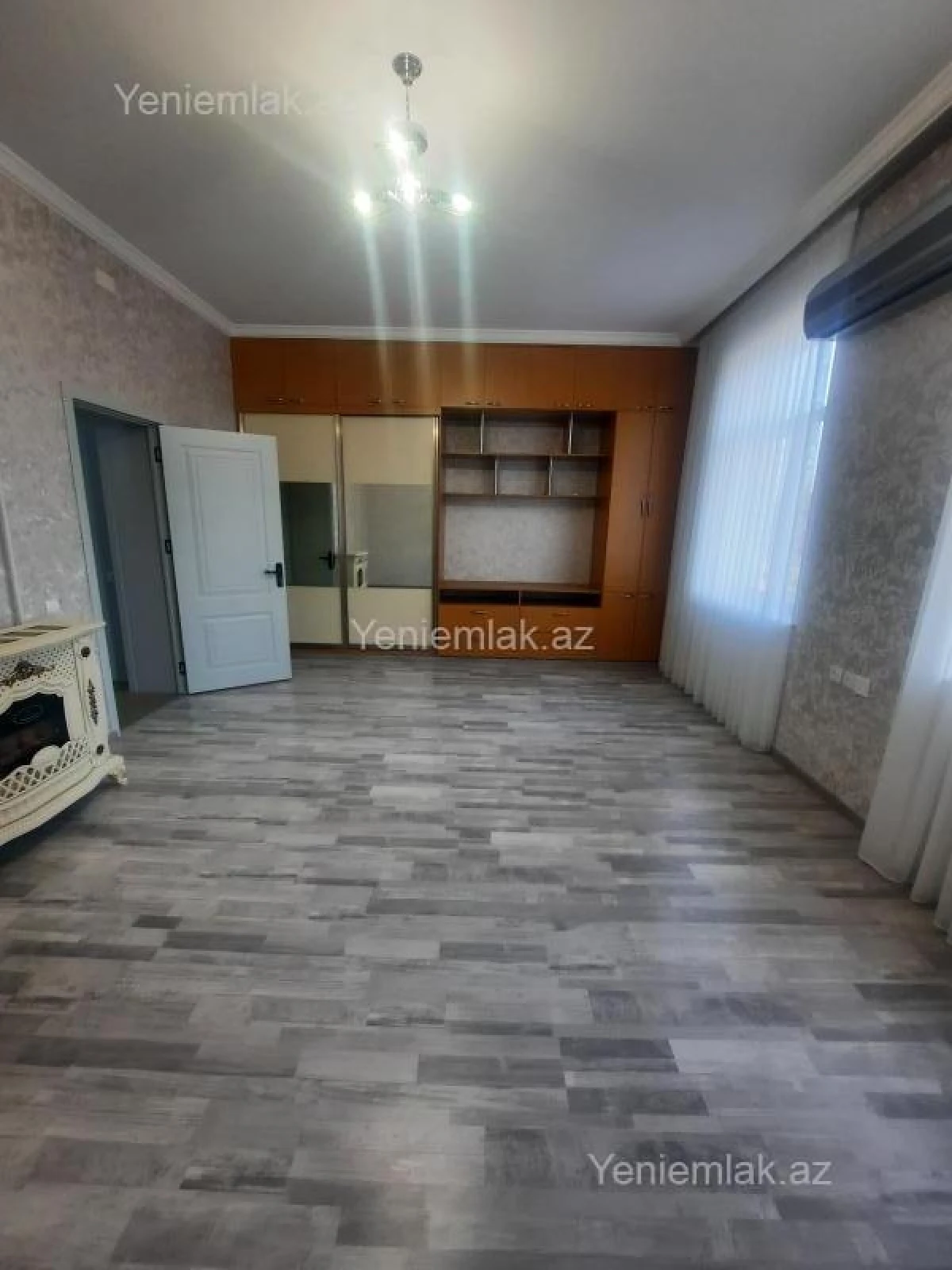 Satılır 2 otaqlı köhnə tikili 75 m²