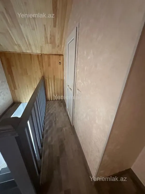 Satılır 2 otaqlı köhnə tikili 75 m²