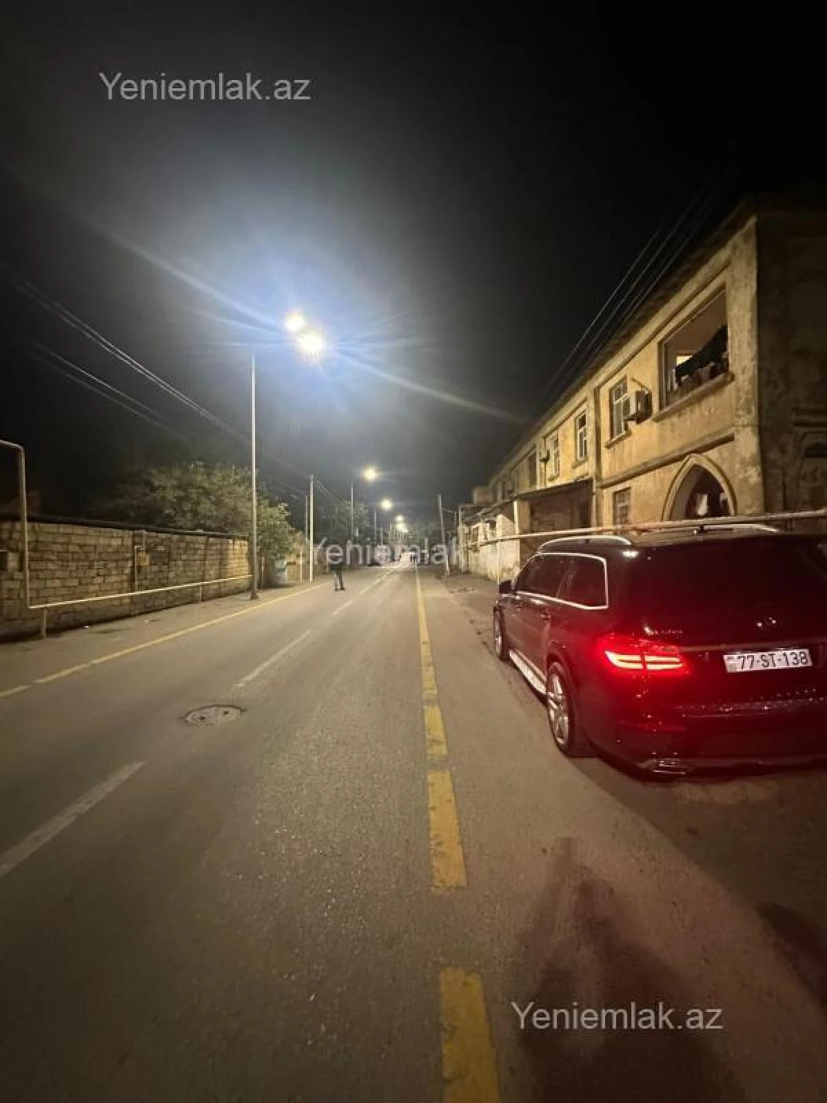 Satılır 2 otaqlı köhnə tikili 75 m²