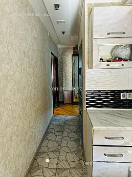 Satılır 4 otaqlı köhnə tikili 100 m²
